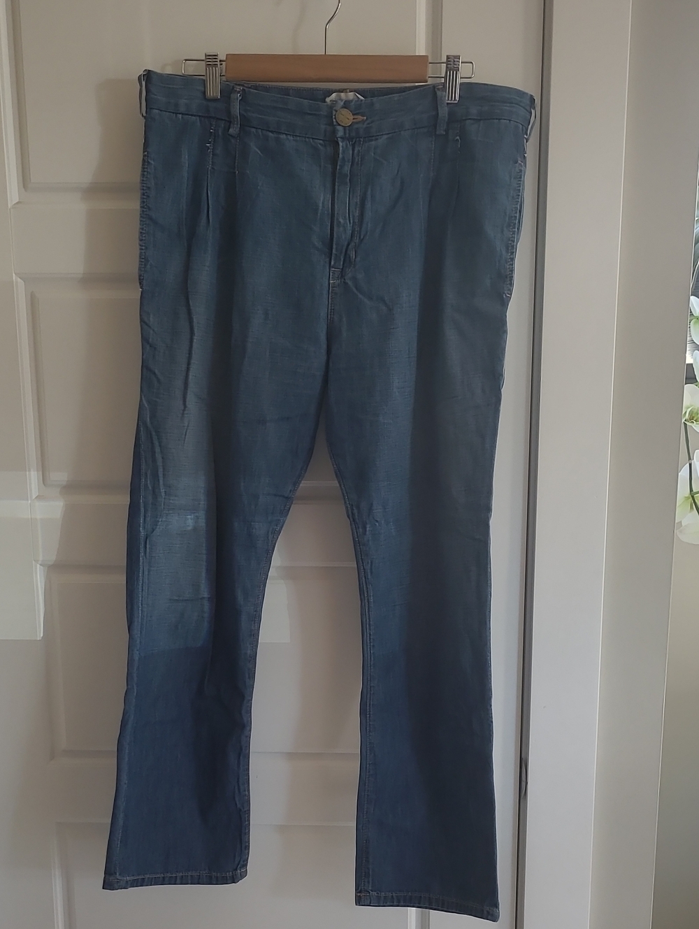 Current Elliot Pleated Trousers. Size 30